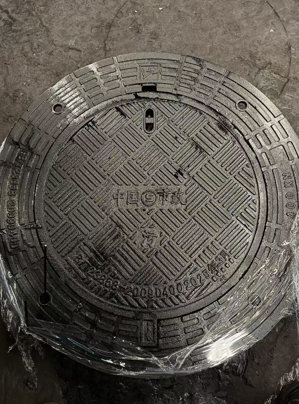 东区球墨铸铁防沉降井盖展示